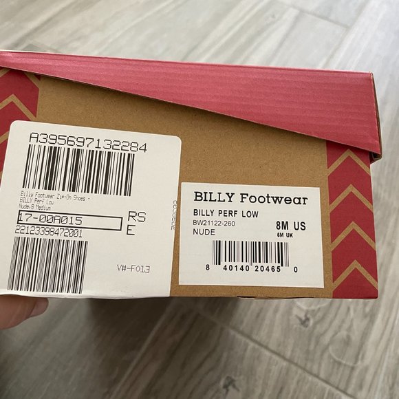 BILLY Footwear Zip On Perforated Low Beige Nude Loafer Shoes Size 8 NEW - Picture 8 of 10